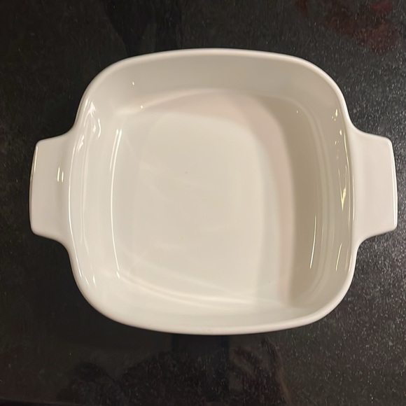 "White" - 1 L / 1 QT CorningWare Casserole with Lid (A-7-C) - Picture 2 of 6